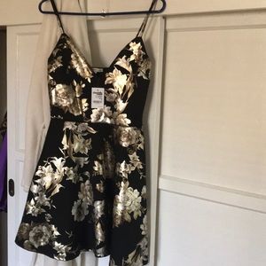 Sweetheart floral dress 😍